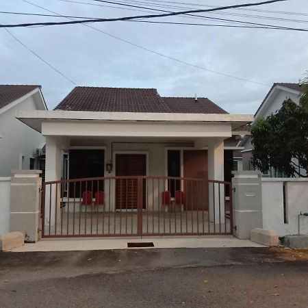 Friendly Homestay Melaka Zewnętrze zdjęcie